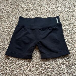 Gymshark Black Bike Shorts with Elastic Waistband and Moisture-Wicking Fabric